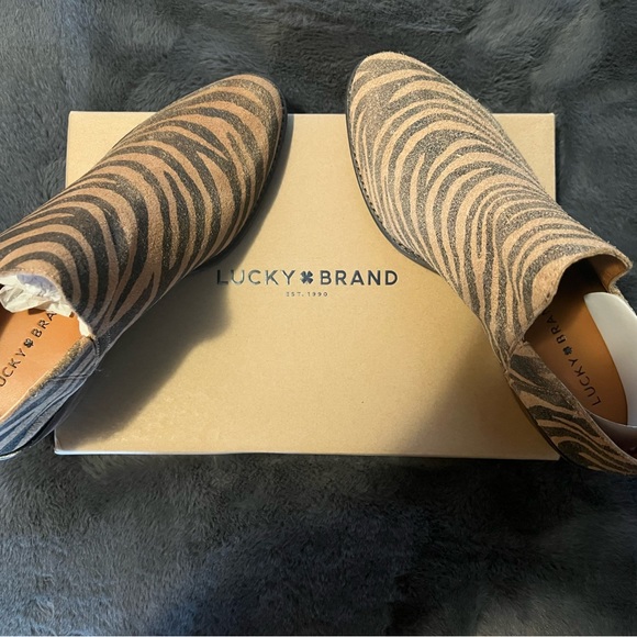 NWB Lucky Brand Boots - Picture 2 of 5